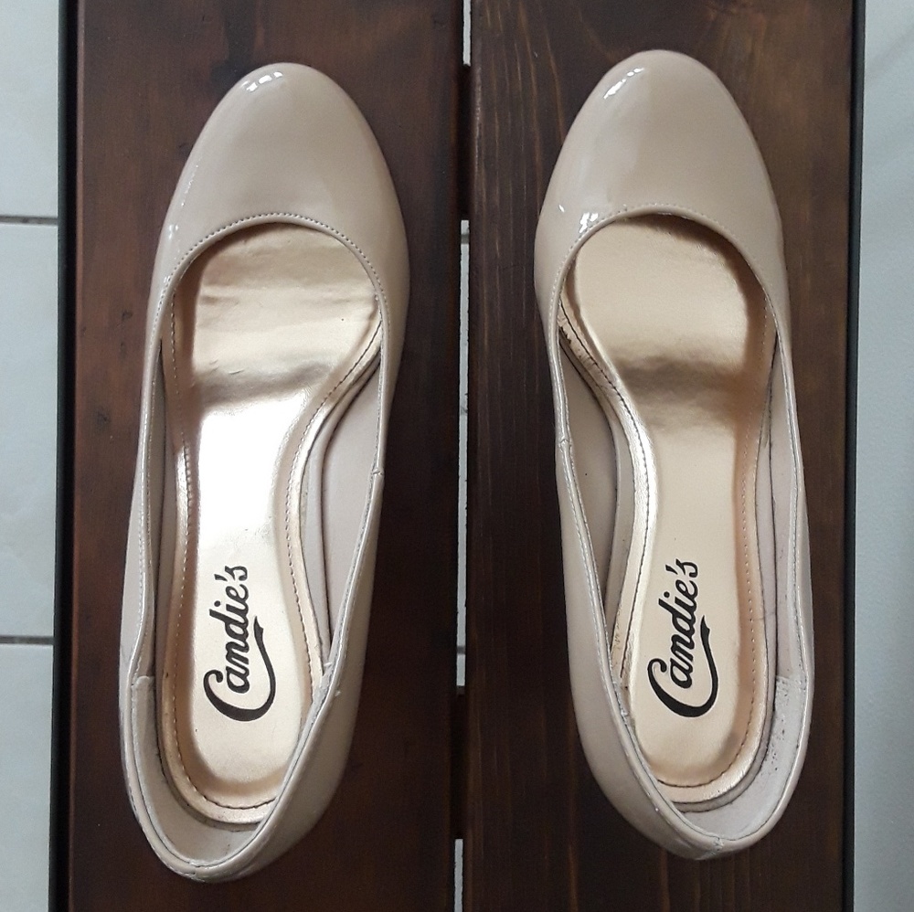 Candie's Nude Patent Heels 6.5 MED